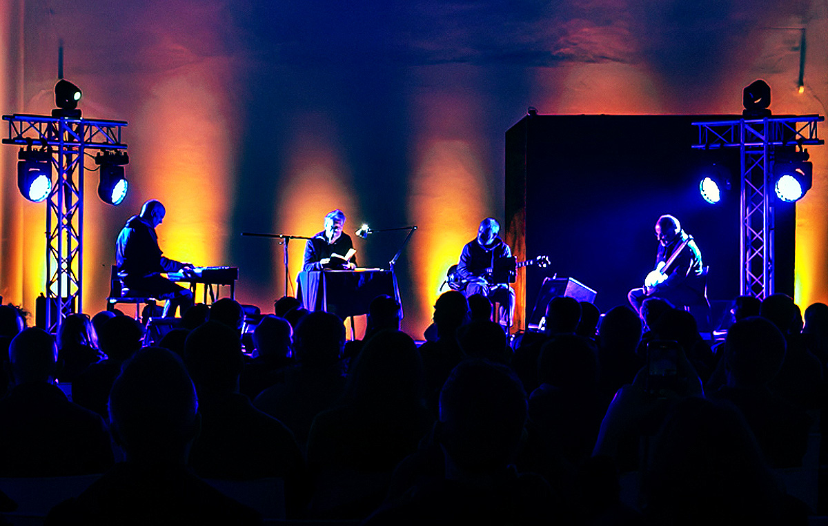 Estilhaços de Escuridão